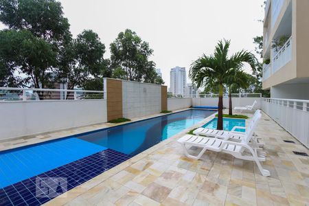 Apartamento à venda com 76m², 3 quartos e 2 vagas Apartamento à venda com 76m², 3 quartos e 2 vagasPiscina