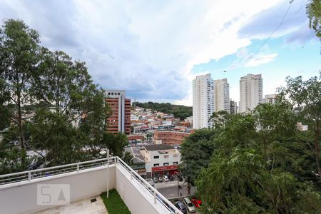 Apartamento à venda com 76m², 3 quartos e 2 vagas Apartamento à venda com 76m², 3 quartos e 2 vagasVista da varanda da sala