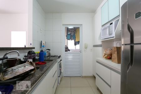 Apartamento à venda com 76m², 3 quartos e 2 vagas Apartamento à venda com 76m², 3 quartos e 2 vagasCozinha