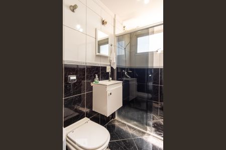 Apartamento à venda com 74m², 2 quartos e 1 vaga Apartamento à venda com 74m², 2 quartos e 1 vagaBanheiro