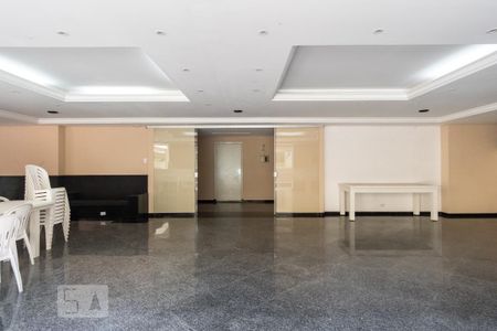 Apartamento à venda com 74m², 2 quartos e 1 vaga Apartamento à venda com 74m², 2 quartos e 1 vagaÁrea comum - Salão de festas