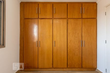 Apartamento à venda com 74m², 2 quartos e 1 vaga Apartamento à venda com 74m², 2 quartos e 1 vagaQuarto 2 - Armários