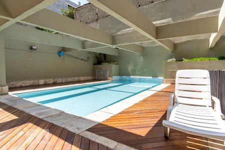 Apartamento à venda com 74m², 2 quartos e 1 vaga Apartamento à venda com 74m², 2 quartos e 1 vagaÁrea comum - Piscina