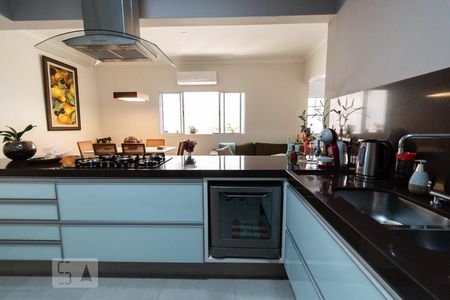 Apartamento à venda com 104m², 2 quartos e 1 vagaCozinha