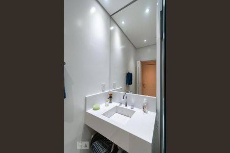 Apartamento à venda com 104m², 2 quartos e 1 vagaBanheiro da suíte