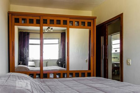 Quarto 1 de apartamento para alugar com 2 quartos, 60m² em Pitangueiras, Rio de Janeiro