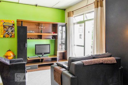 Sala de apartamento para alugar com 2 quartos, 60m² em Pitangueiras, Rio de Janeiro