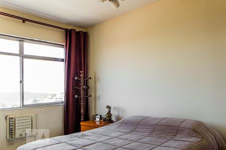 Quarto 1 de apartamento para alugar com 2 quartos, 60m² em Pitangueiras, Rio de Janeiro