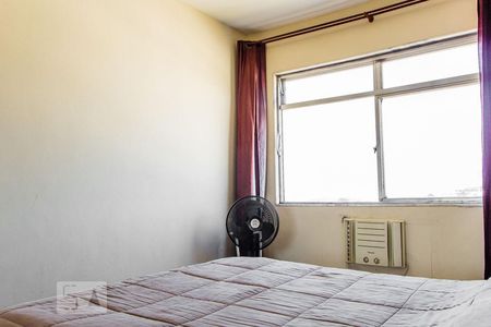 Quarto 1 de apartamento para alugar com 2 quartos, 60m² em Pitangueiras, Rio de Janeiro