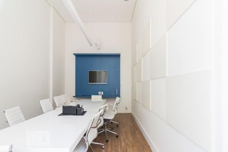 Apartamento para alugar com 33m², 1 quarto e 1 vaga Apartamento para alugar com 33m², 1 quarto e 1 vagaSala de Reuniões