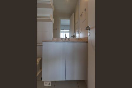 Apartamento para alugar com 33m², 1 quarto e 1 vaga Apartamento para alugar com 33m², 1 quarto e 1 vagaBanheiro