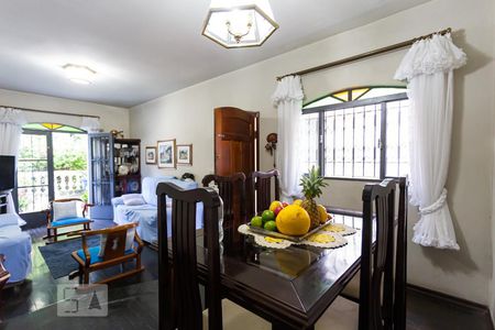 Sala de Jantar de casa à venda com 4 quartos, 175m² em Jardim Olympia, São Paulo