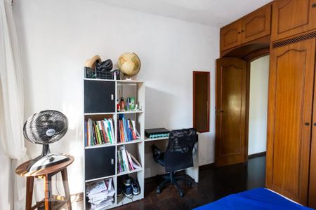 Casa à venda com 175m², 4 quartos e 2 vagasSuite