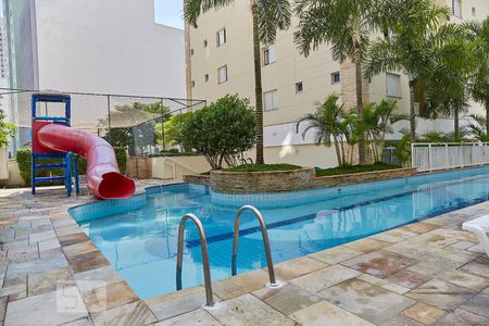 Apartamento à venda com 87m², 2 quartos e 2 vagasÁrea comum - Piscina