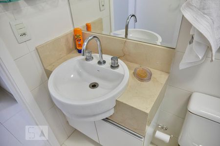 Apartamento à venda com 87m², 2 quartos e 2 vagasBanheiro Social