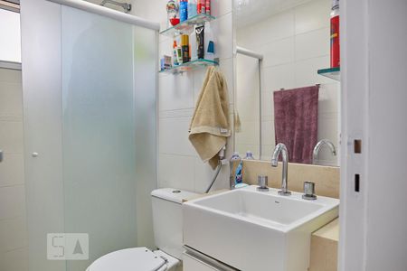 Apartamento à venda com 87m², 2 quartos e 2 vagasBanheiro da Suite