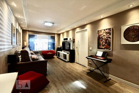 Sala de casa à venda com 3 quartos, 174m² em Santo Amaro, São Paulo