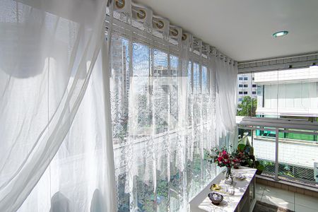 Apartamento à venda com 70m², 2 quartos e 1 vaga Apartamento à venda com 70m², 2 quartos e 1 vagasala - varanda