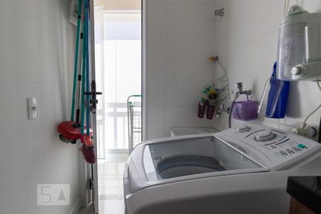 Apartamento para alugar com 60m², 2 quartos e 1 vaga Apartamento para alugar com 60m², 2 quartos e 1 vagaÁrea de Serviço