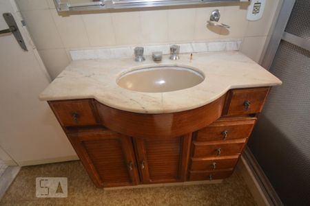 Apartamento para alugar com 71m², 2 quartos e 1 vagaBanheiro