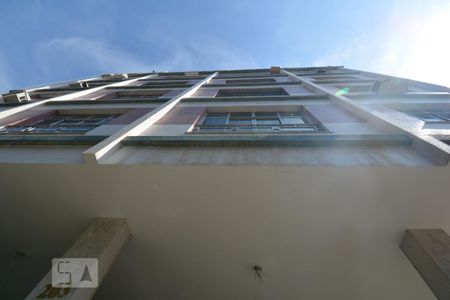 Apartamento para alugar com 71m², 2 quartos e 1 vagaFachada