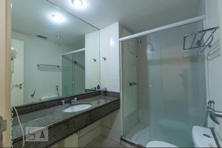 Banheiro de kitnet/studio à venda com 1 quarto, 28m² em Nova Piraju, São Paulo