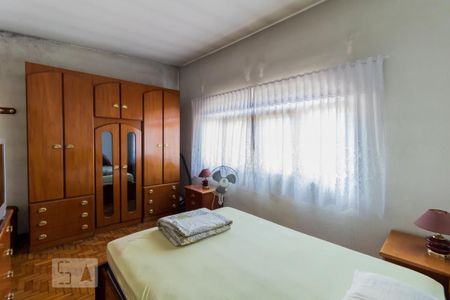 Casa à venda com 1000m², 2 quartos e 6 vagasSuíte