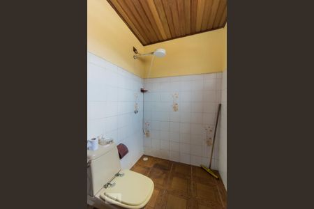 Casa à venda com 1000m², 2 quartos e 6 vagasBanheiro da Suíte