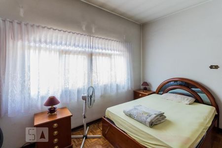 Casa à venda com 1000m², 2 quartos e 6 vagasSuíte