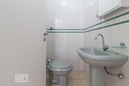 Casa para alugar com 160m², 3 quartos e 1 vagaBanheiro
