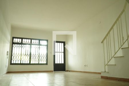 Sala 1 de casa para alugar com 3 quartos, 160m² em Cidade Mãe do Céu, São Paulo
