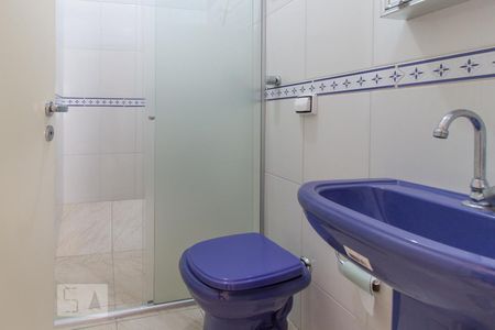 Banheiro da Suíte de casa para alugar com 3 quartos, 160m² em Cidade Mãe do Céu, São Paulo
