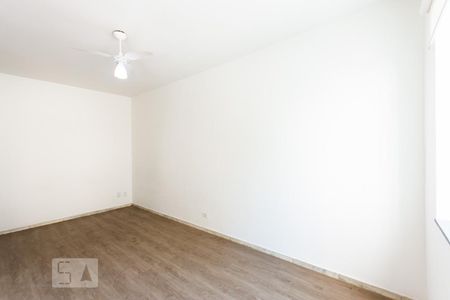 Sala quarto de kitnet/studio para alugar com 1 quarto, 32m² em José Menino, Santos