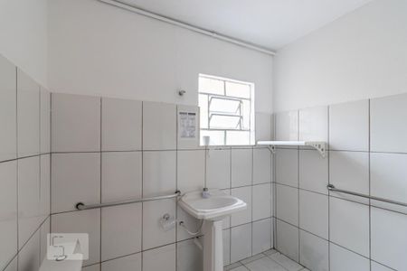 Casa para alugar com 357m², 4 quartos e 4 vagas Casa para alugar com 357m², 4 quartos e 4 vagasBanheiro da Suíte 2