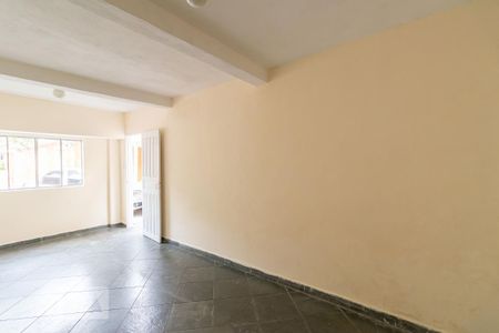 Casa para alugar com 357m², 4 quartos e 4 vagas Casa para alugar com 357m², 4 quartos e 4 vagasSuíte 1
