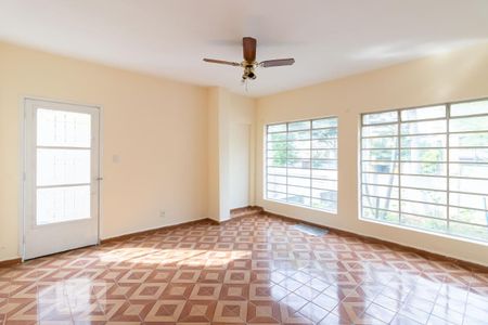 Sala de casa para alugar com 4 quartos, 357m² em Vila Rio Branco, São Paulo