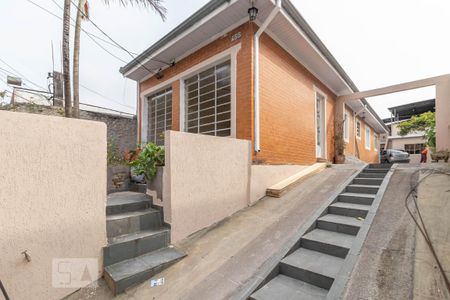 Casa para alugar com 357m², 4 quartos e 4 vagas Casa para alugar com 357m², 4 quartos e 4 vagasÁrea Externa