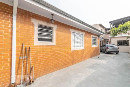 Casa para alugar com 357m², 4 quartos e 4 vagas Casa para alugar com 357m², 4 quartos e 4 vagasÁrea Externa