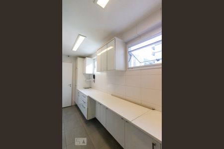 Apartamento para alugar com 106m², 3 quartos e 2 vagasCozinha