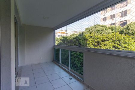 Varanda de apartamento para alugar com 3 quartos, 106m² em Humaitá, Rio de Janeiro