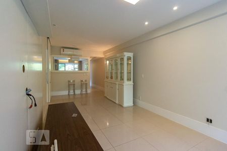 Sala de apartamento para alugar com 3 quartos, 106m² em Humaitá, Rio de Janeiro