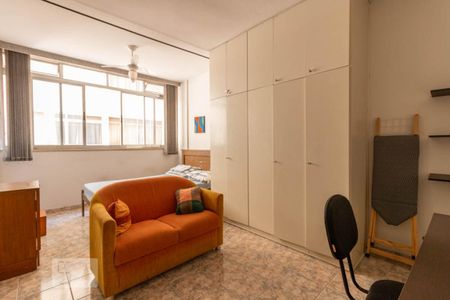 Sala de kitnet/studio para alugar com 1 quarto, 30m² em Pinheiros, São Paulo