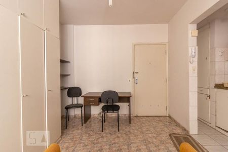 Sala de kitnet/studio para alugar com 1 quarto, 30m² em Pinheiros, São Paulo
