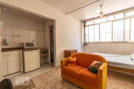 Sala de kitnet/studio para alugar com 1 quarto, 30m² em Pinheiros, São Paulo