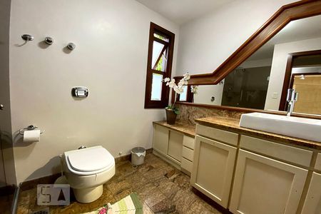 Apartamento à venda com 330m², 4 quartos e 2 vagas Apartamento à venda com 330m², 4 quartos e 2 vagasBanheiro 3