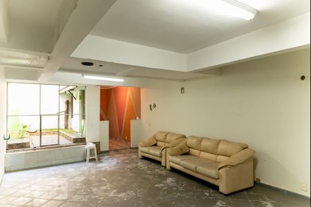 Casa à venda com 250m², 6 quartos e 4 vagasSalão de Festas