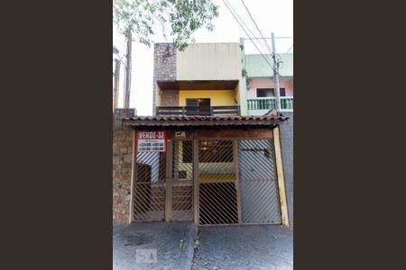 Casa à venda com 250m², 6 quartos e 4 vagasFachada