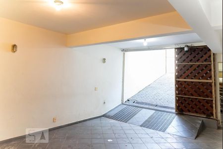 Casa à venda com 250m², 6 quartos e 4 vagasGaragem