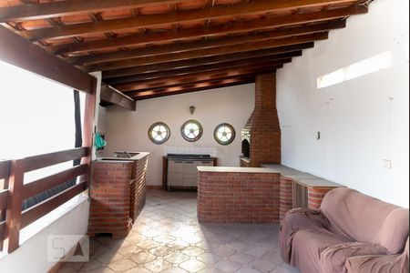 Casa à venda com 250m², 6 quartos e 4 vagasChurrasqueira