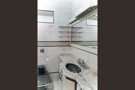 Casa à venda com 250m², 6 quartos e 4 vagasBanheiro da Suite